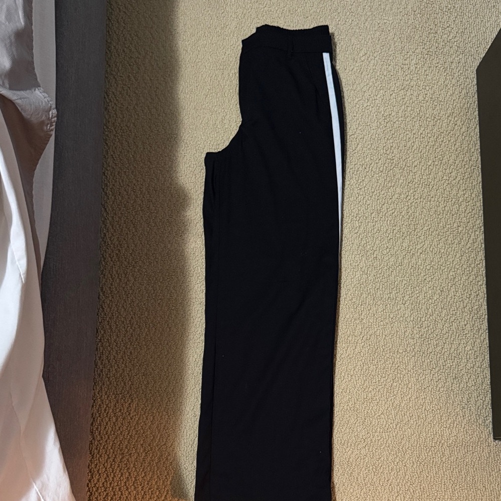 Zara wide leg pants with white stripe down the side